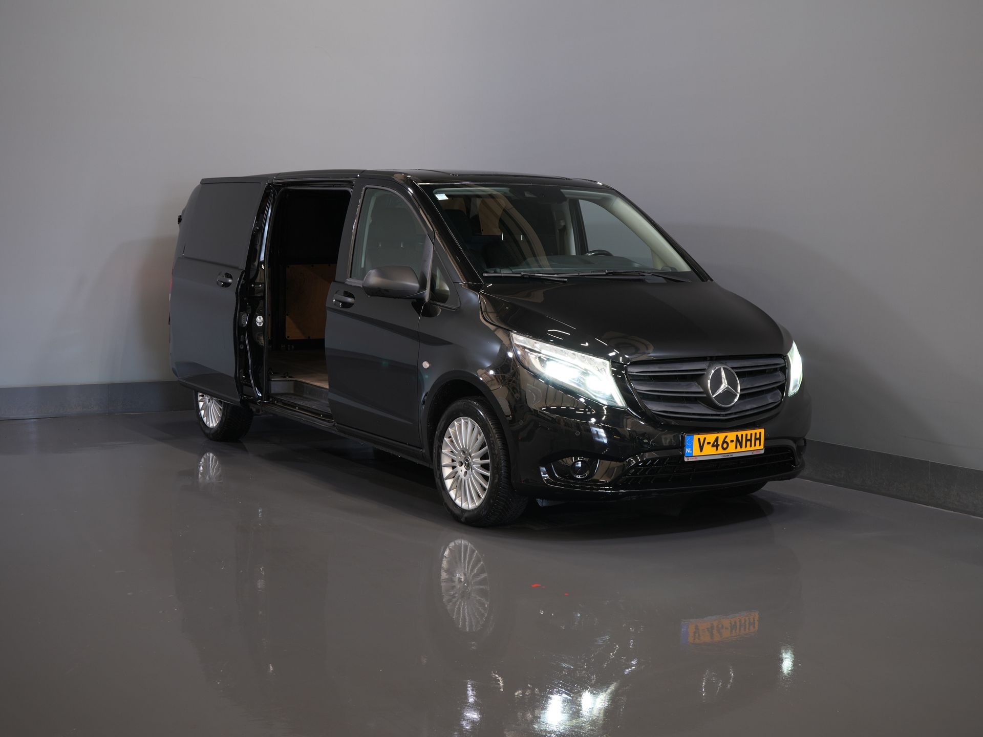 Mercedes-Benz Vito Van 119 CDI 4Matic L3 авт. 4х4/ 2.5т буксир м./ адапт. Круїз/ LED/ Сигналізація/ Carplay/ Фаркоп/ Камера