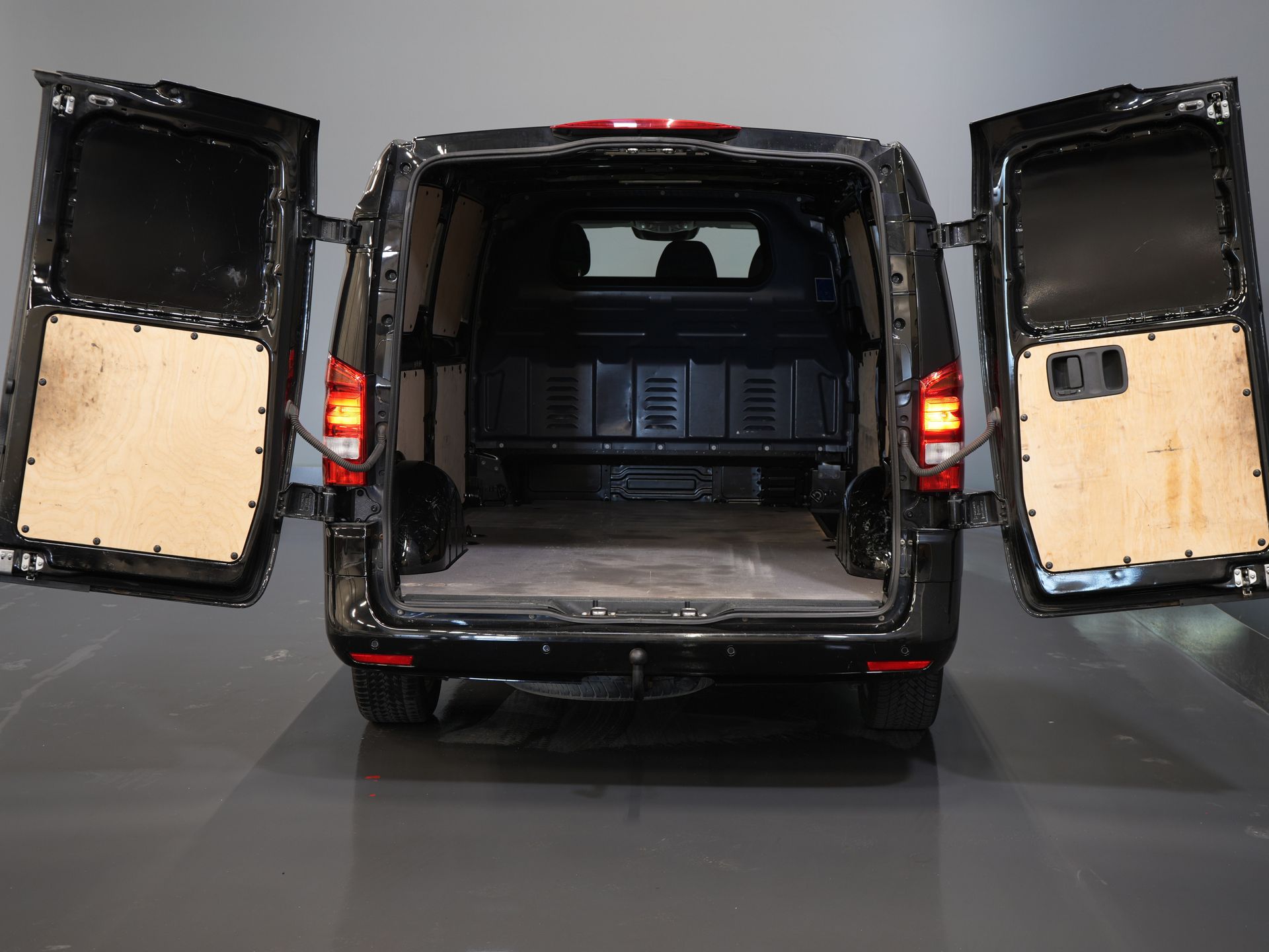 Mercedes-Benz Vito Bestelbus 119 CDI 4Matic L3 Aut. 4x4/ 2.5t Trekverm./ Adapt. Cruise/ LED/ Carplay/ Trekhaak/ Camera