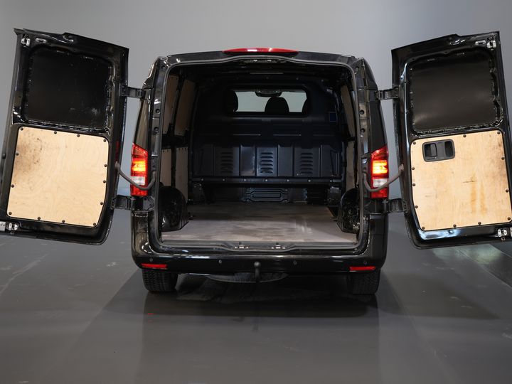 Mercedes-Benz Vito Bestelbus 119 CDI 4Matic L3 Aut. 4x4/ 2.5t Trekverm./ Adapt. Cruise/ LED/ Carplay/ Trekhaak/ Camera