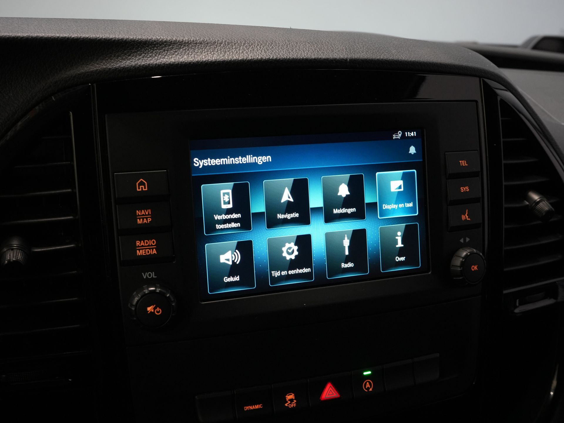Mercedes-Benz Vito Bestelbus 119 CDI 4Matic L3 Aut. 4x4/ 2.5t Trekverm./ Adapt. Cruise/ LED/ Carplay/ Trekhaak/ Camera