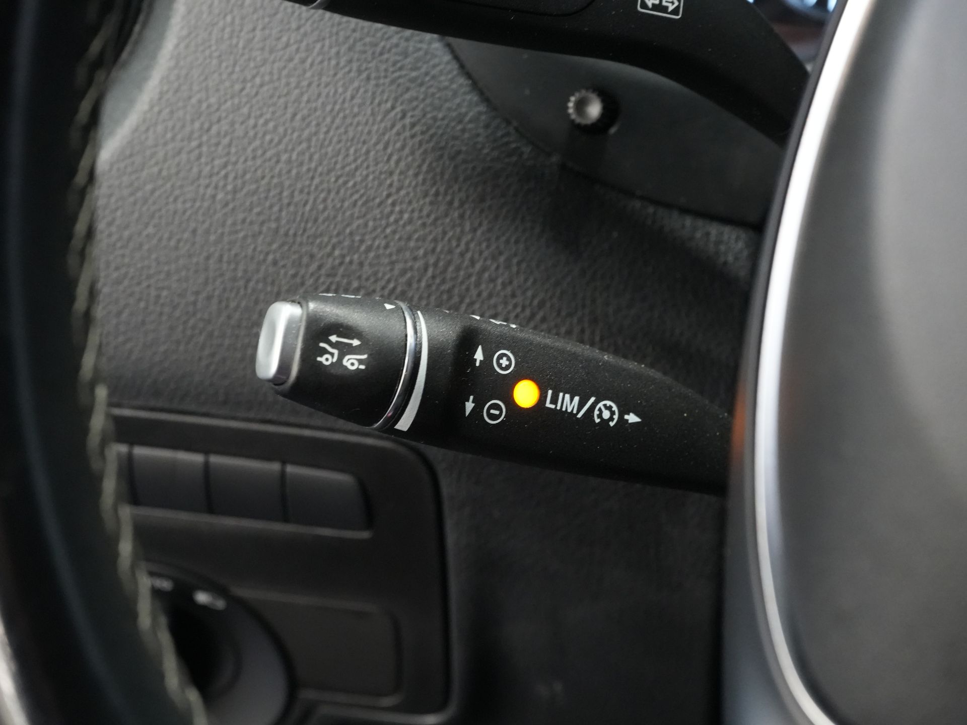 Mercedes-Benz Vito Bestelbus 119 CDI 4Matic L3 Aut. 4x4/ 2.5t Trekverm./ Adapt. Cruise/ LED/ Carplay/ Trekhaak/ Camera