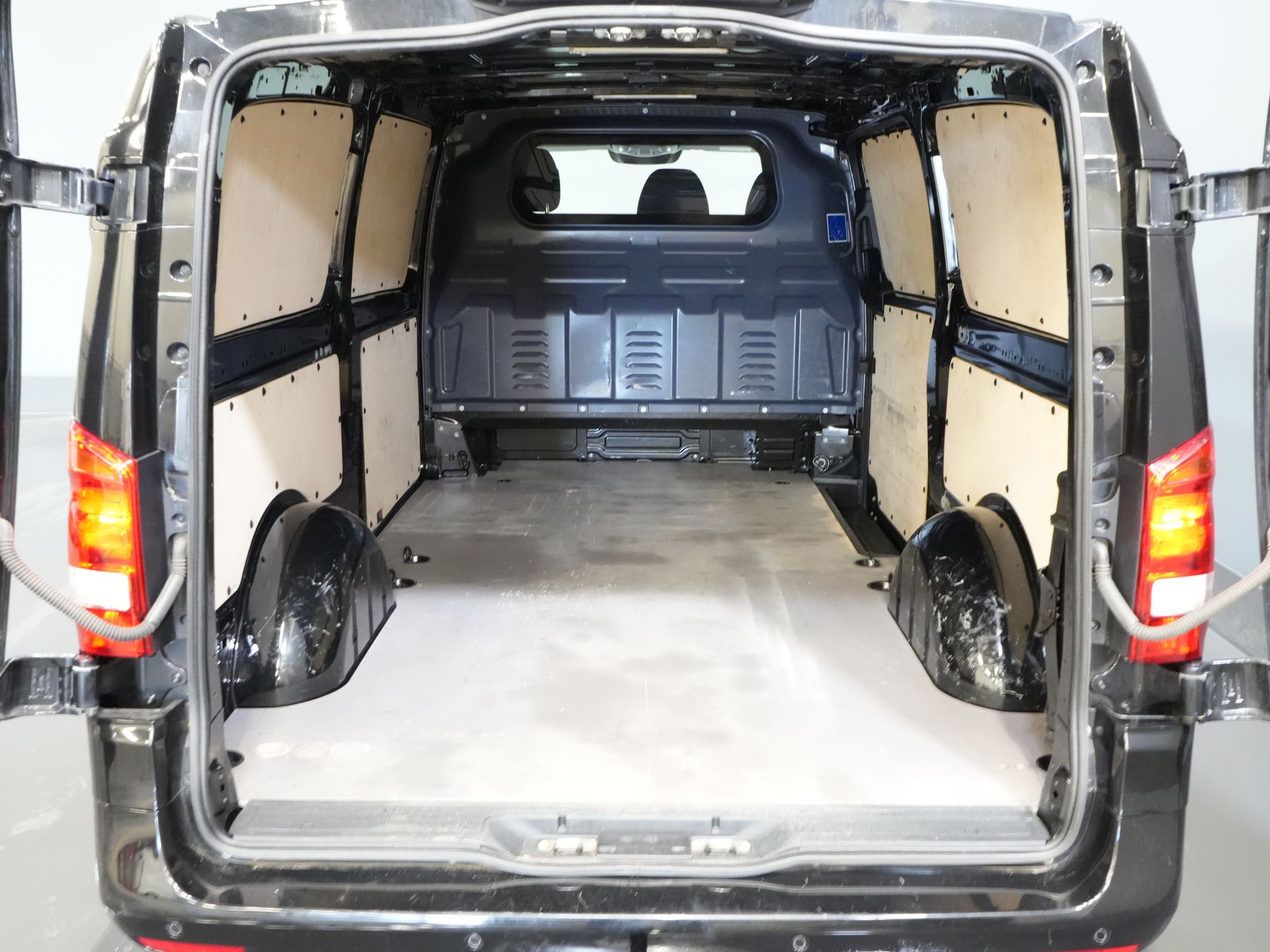 Mercedes-Benz Vito Bestelbus 119 CDI 4Matic L3 Aut. 4x4/ 2.5t Trekverm./ Adapt. Cruise/ LED/ Carplay/ Trekhaak/ Camera