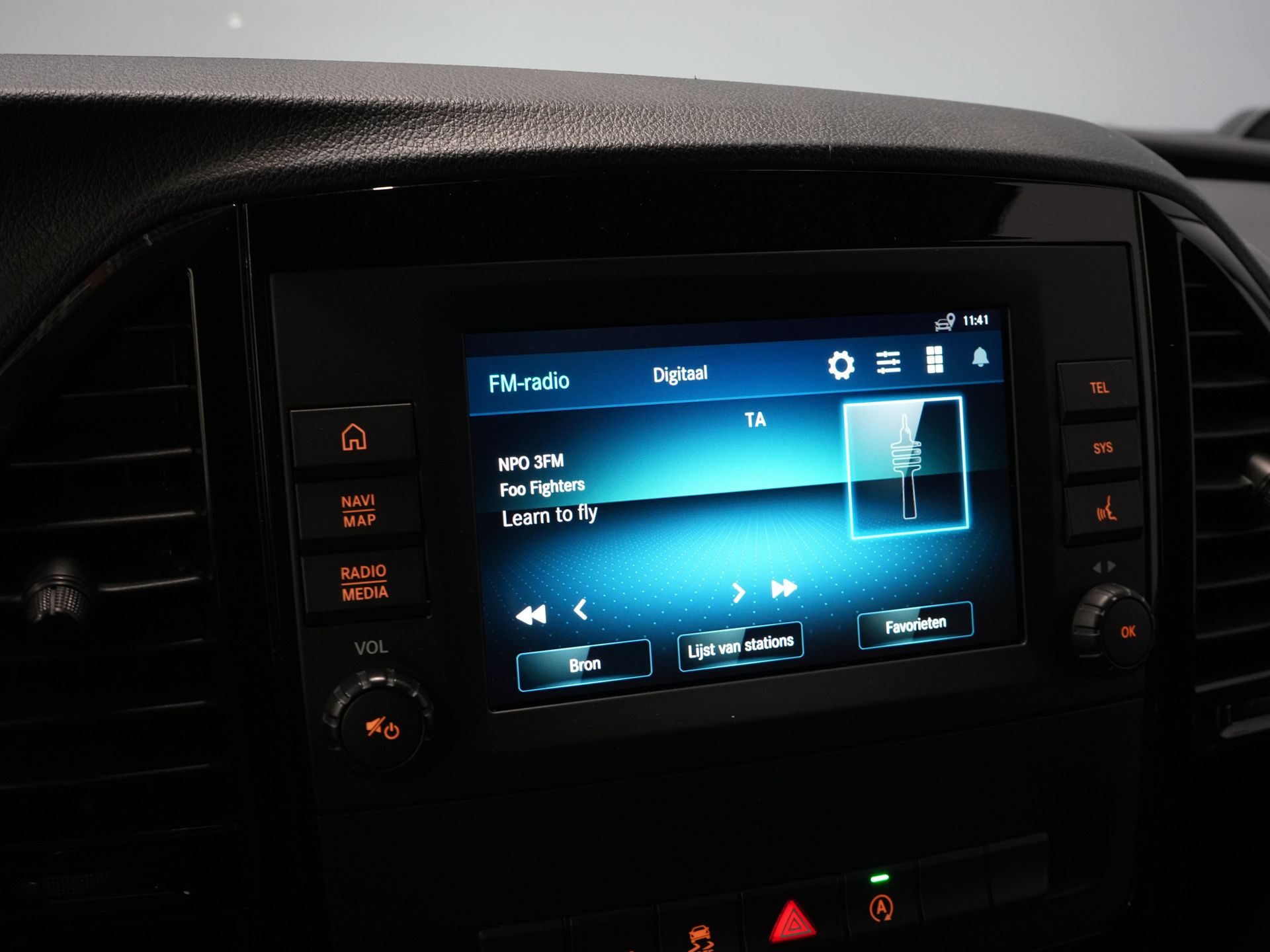 Mercedes-Benz Vito Bestelbus 119 CDI 4Matic L3 Aut. 4x4/ 2.5t Trekverm./ Adapt. Cruise/ LED/ Carplay/ Trekhaak/ Camera