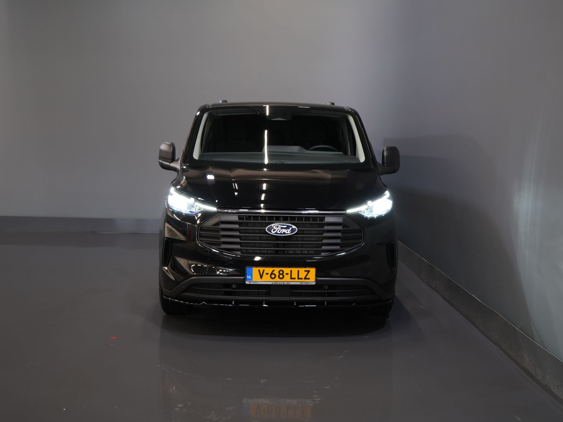 Ford Transit Custom Bestelbus 2.0 TDCI 150 pk L2 Trend DC Dubbel Cabine BPM VRIJ! Garantie 5J of 200.000km/ Adapt.Cruise/ 2xSchuifdeur/ LED/ Navi/ Stoelverw./