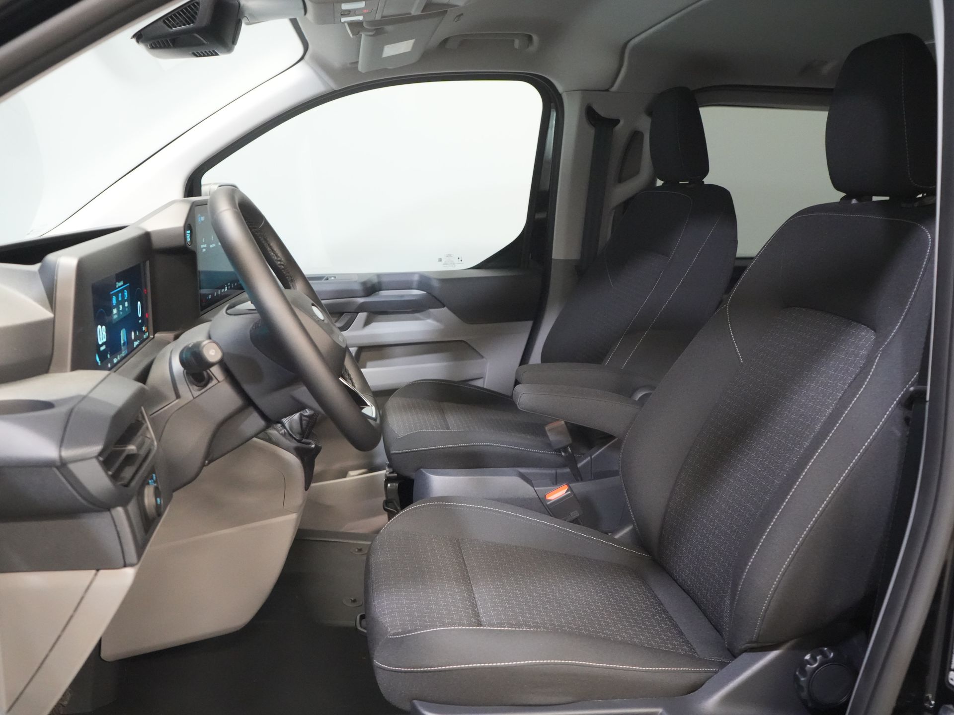 Ford Transit Custom Bestelbus 2.0 TDCI 150 pk Trend DC Dubbel Cabine BPM VRIJ! Garantie 5J of 200.000km/ Adapt.Cruise/ 2xSchuifdeur/ LED/ Navi/ Stoelverw./ Vi
