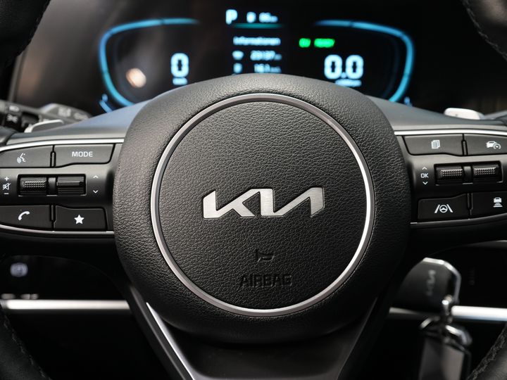 Kia Sportage SUV 1.6 T-GDi PHEV AWD DynamicLine LED/ Virtual Cockpit/ Adapt.Cruise/ 19