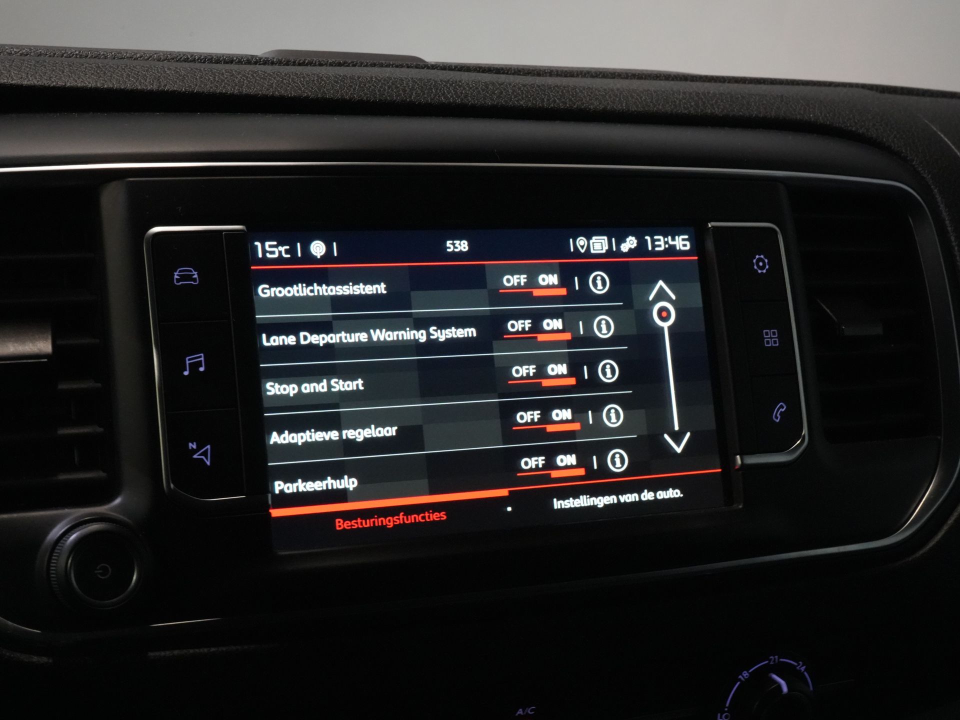 Citroën Jumpy Van 2.0 HDI 180 ch Aut. L3 DB Belt VV/ Carplay/ 2.5t Towing device/ Camera/ PDC/ Seatverw./ 17
