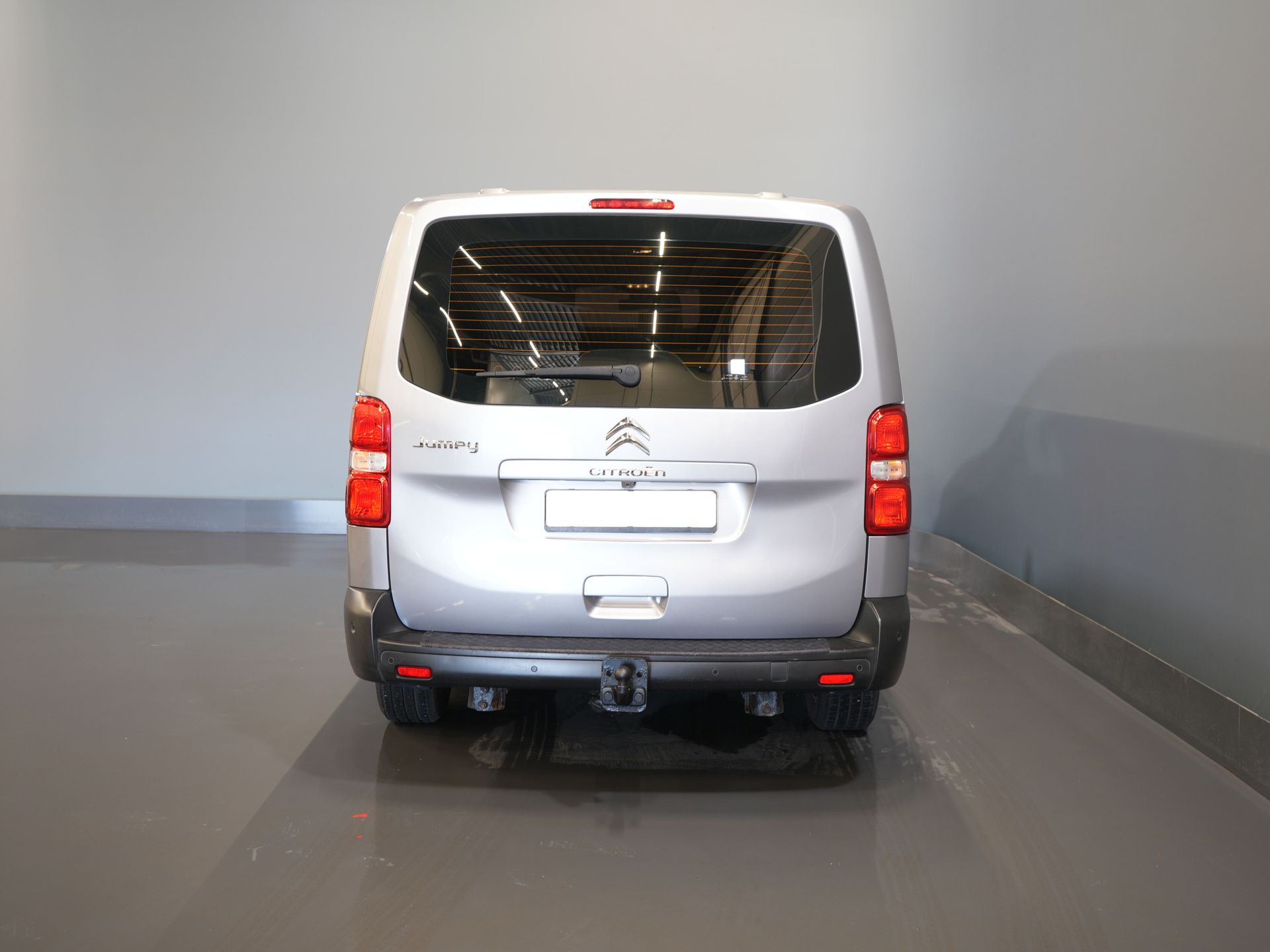 Citroën Jumpy Van 2.0 HDI 180 ch Aut. L3 DB Belt VV/ Carplay/ 2.5t Towing device/ Camera/ PDC/ Seatverw./ 17