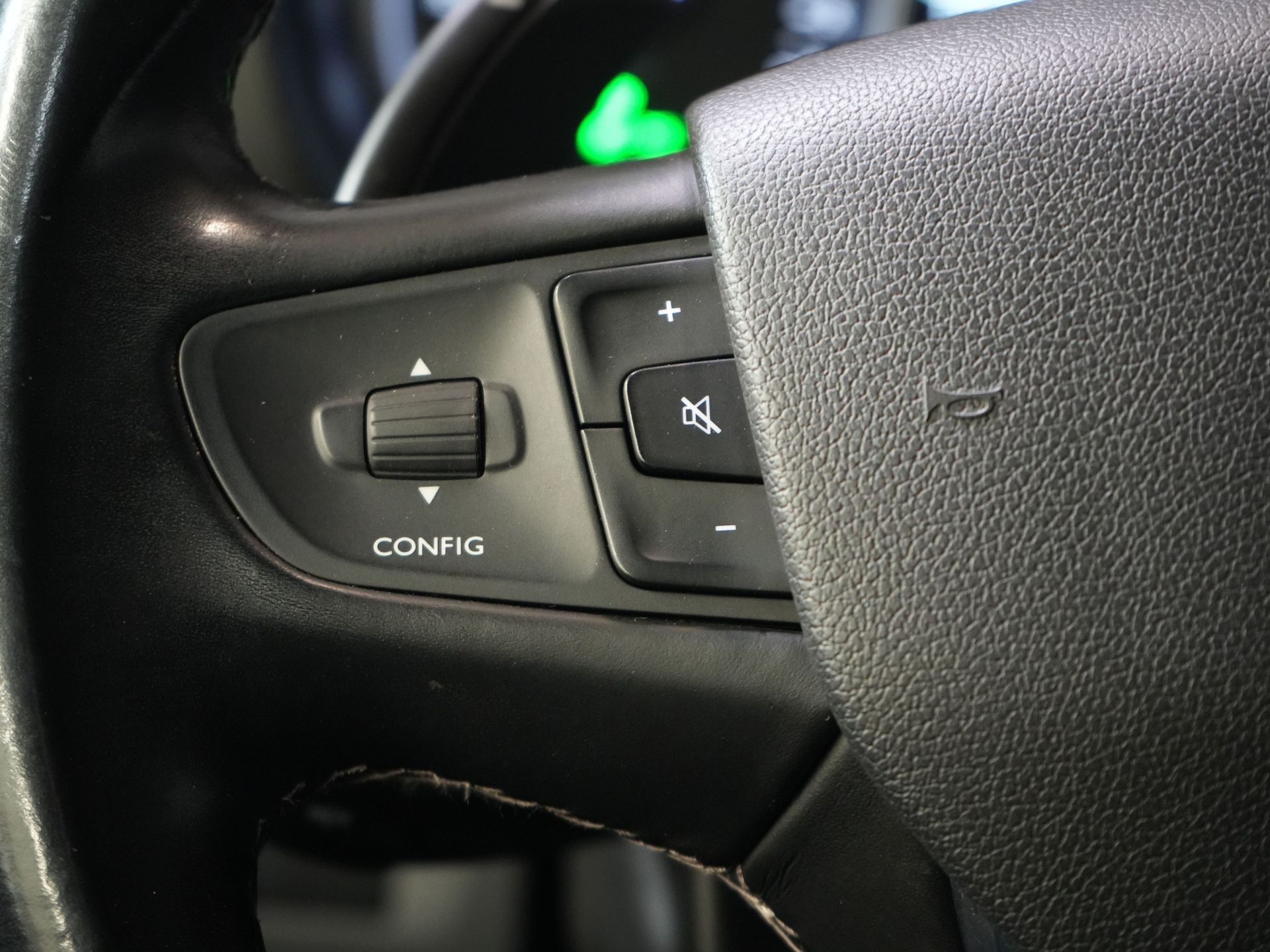 Citroën Jumpy Van 2.0 HDI 180 к.с. авт. L3 DB Ремінь безпеки VV/ Carplay/ 2.5т Буксирний пристрій/ Камера/ PDC/ Сидіння/ 17