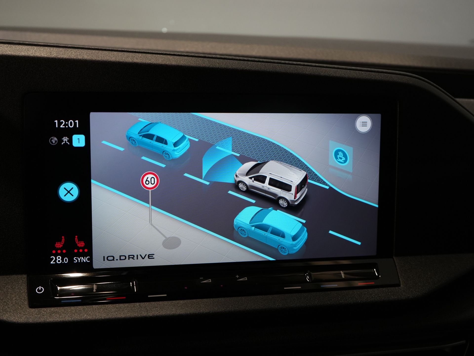 Volkswagen Caddy Cargo Furgone 1.5 TSI 115 CV DSG Aut. BENZINA LED/ Adapt.Cruise/ Climatizzatore/ Sedili riscaldabili/ Navigatore/ Telecamera/ Gancio di traino