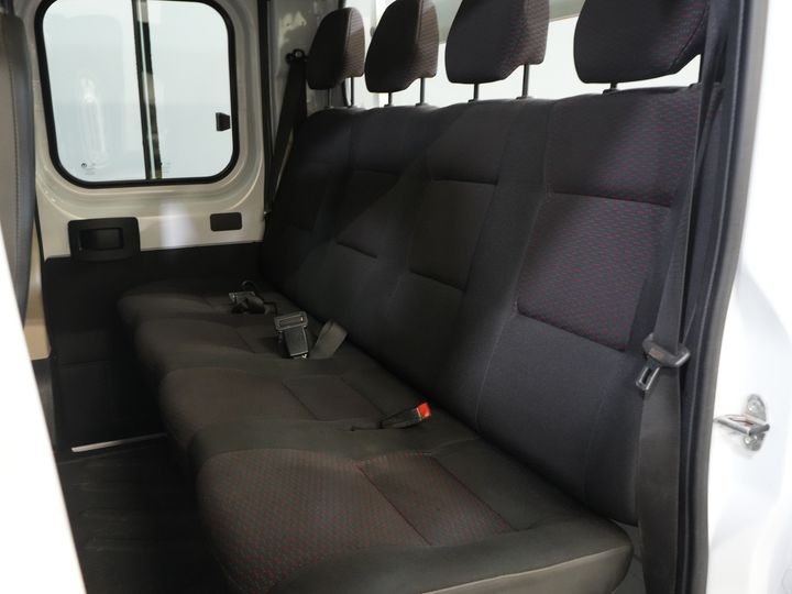 Opel Movano Відкрита вантажна платформа 2.2 140 к.с. DC Double Cab Відкрита вантажна платформа/ 7 чол./ 2.5т Trekverm./ Cruise/ Airco/ 288x215x35/ Самовивіз