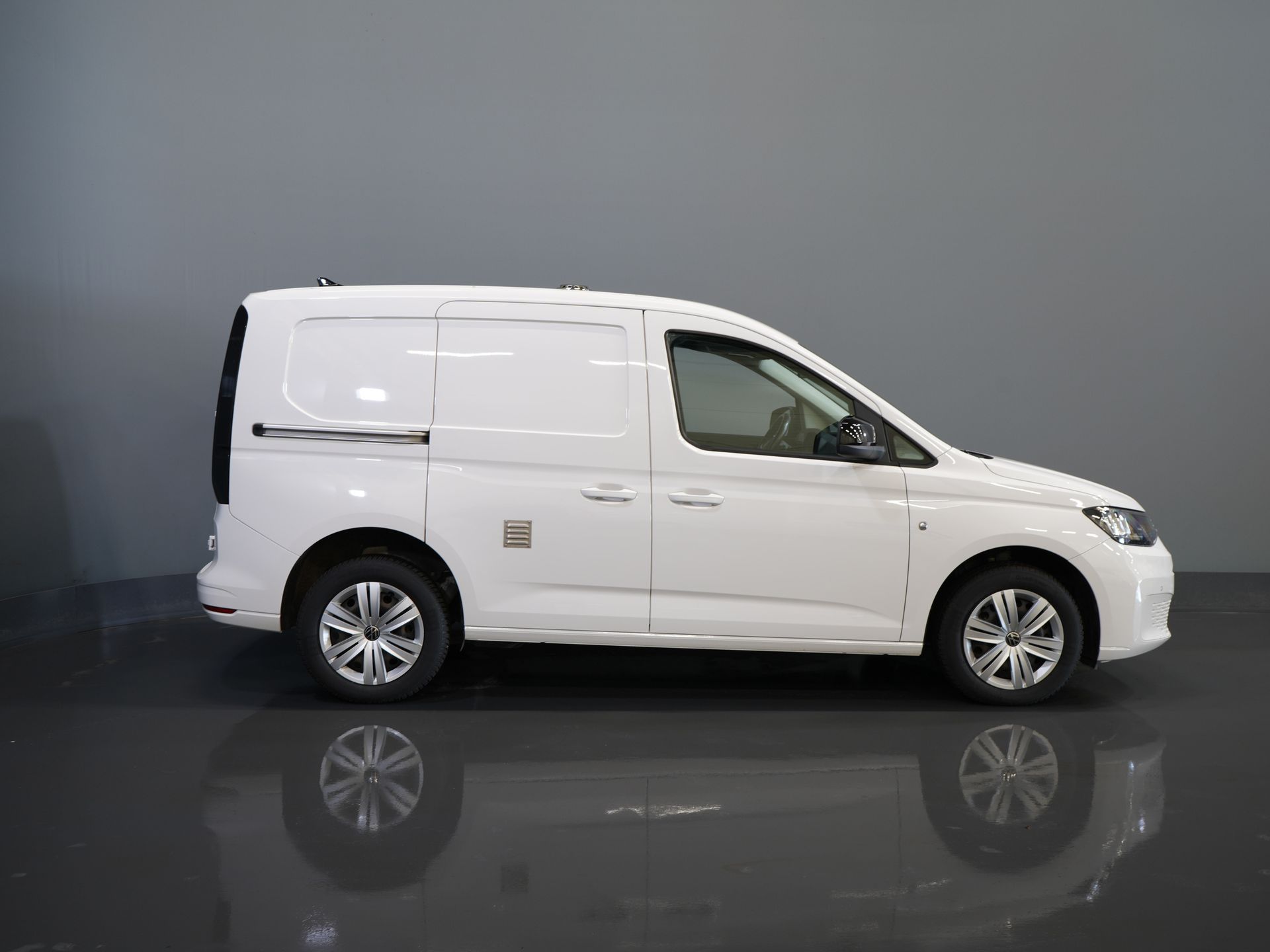 Volkswagen Caddy Van 2.0 TDI 125 PS DSG Aut. Carplay/ Cruise/ Kamera/ Navi/ Airco