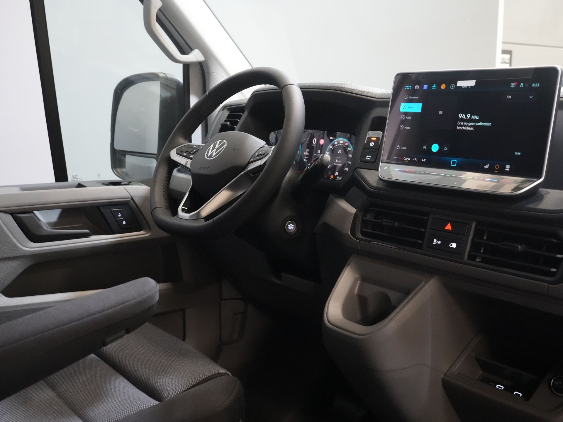 Volkswagen Crafter Van 35 2.0 TDI 140 к.с. DSG Aut. L3H3 BPM FREE/ LED/ Віртуальний кокпіт/ Камера/ Круїз/ Carplay/ Gev.Stoel