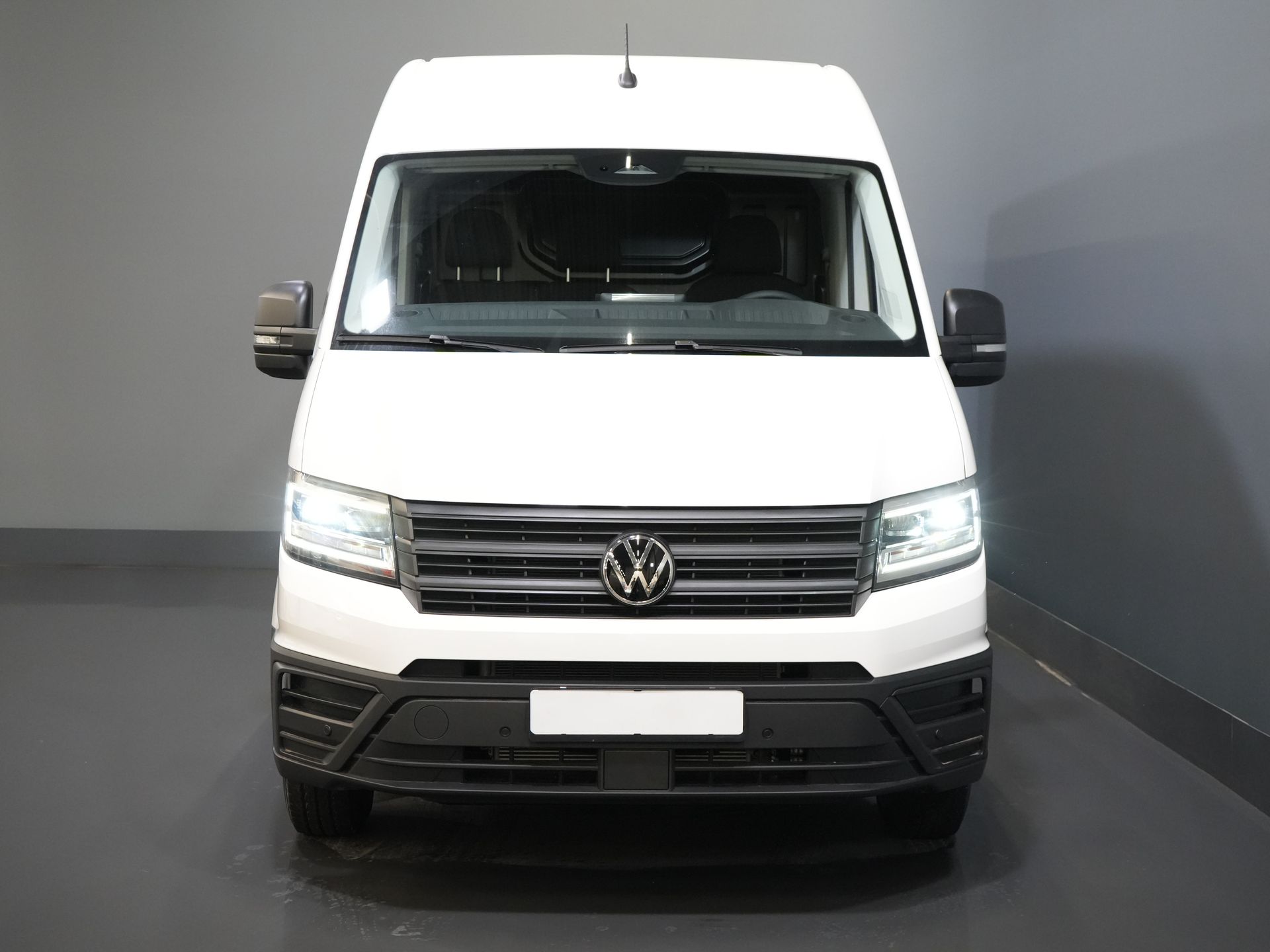 Volkswagen Crafter Van 35 2.0 TDI 140 к.с. DSG Aut. L3H3 BPM FREE/ LED/ Віртуальний кокпіт/ Камера/ Круїз/ Carplay/ Gev.Stoel