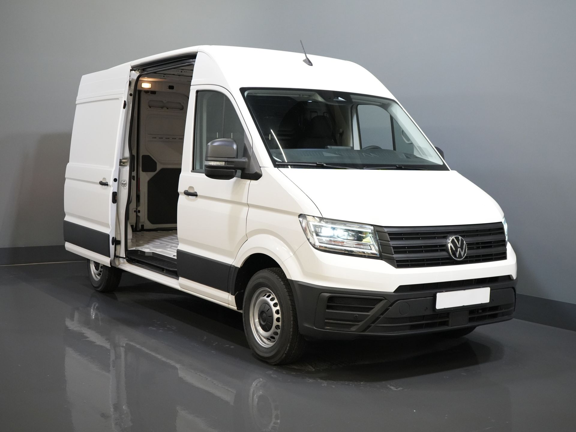 Volkswagen Crafter Van 35 2.0 TDI 140 к.с. DSG Aut. L3H3 BPM FREE/ LED/ Віртуальний кокпіт/ Камера/ Круїз/ Carplay/ Gev.Stoel