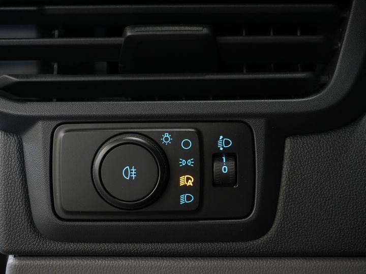 Ford E-Transit Custom Van L2 330 km WLTP LED/ Riscaldatore in piedi/ Seatverw./ Snellcharger/ 2,3t Traino amp/ Carplay/ Clima/ Telecamera/ PDC/ Crociera