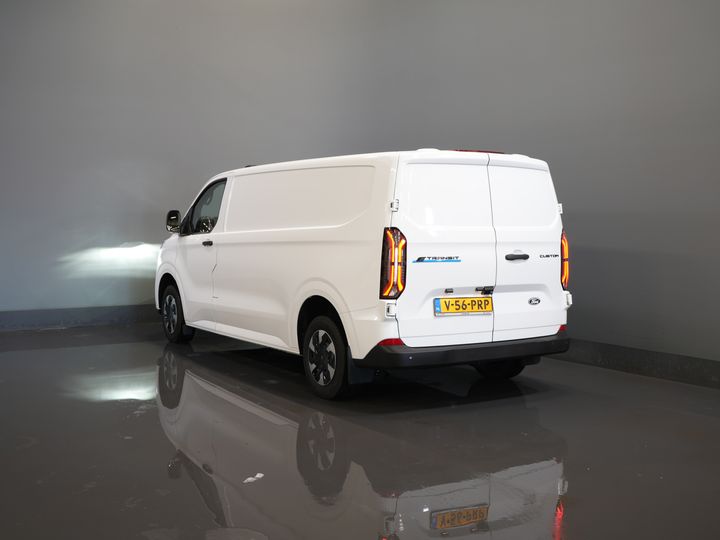 Ford E-Transit Custom Van L2 330 km WLTP LED/ Riscaldatore in piedi/ Seatverw./ Snellcharger/ 2,3t Traino amp/ Carplay/ Clima/ Telecamera/ PDC/ Crociera
