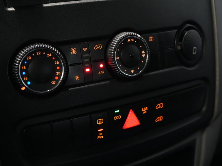 Mercedes-Benz Sprinter Пасажирський транспорт 213 2.2 CDI Авт. L2H2 9 Пасажирський ЕКСПОРТ Вкл. ПДВ та мито €13 915,- Airco/ PDC V+A/ бічні та задній бампер