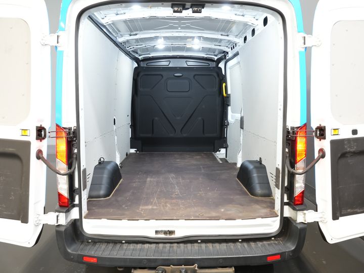 Ford Transit Bestelbus 350 2.0 TDCI 130 pk L3H2 Trend EXPORT ONLY Carplay/ Stoelverw./ 2,8T Trekverm./ Trekhaak/ Navi/ Airco