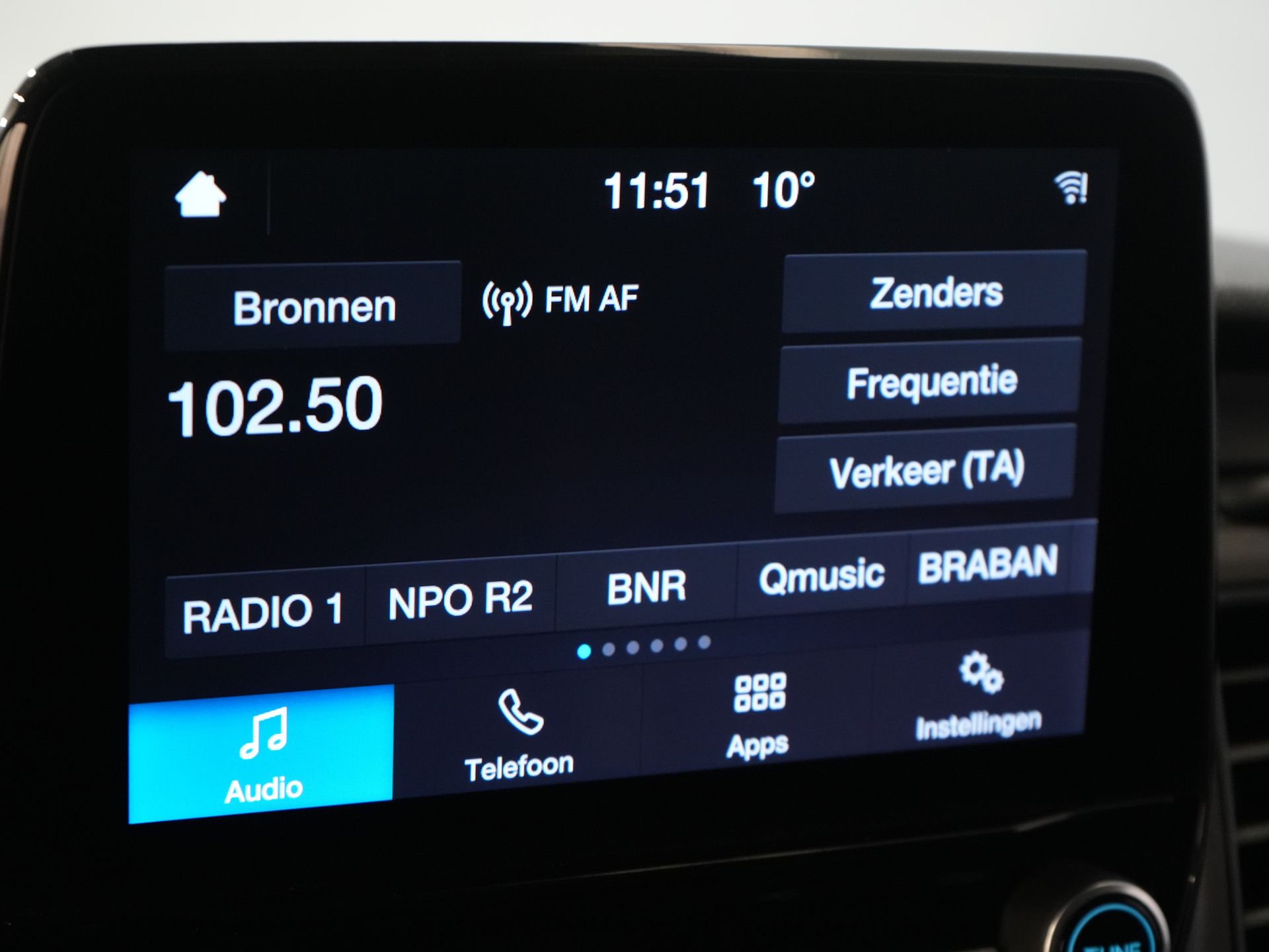 Ford Transit Custom Bestelbus 320 2.0 TDCI 130 pk Aut. L2 Trend Weinig Km/ Carplay/ Cruise/ Airco/ Camera/ PDC V+A/ Trekhaak