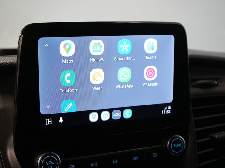 Ford Transit Custom Bestelbus 320 2.0 TDCI 130 pk Aut. L2 Trend Weinig Km/ Carplay/ Cruise/ Airco/ Camera/ PDC V+A/ Trekhaak