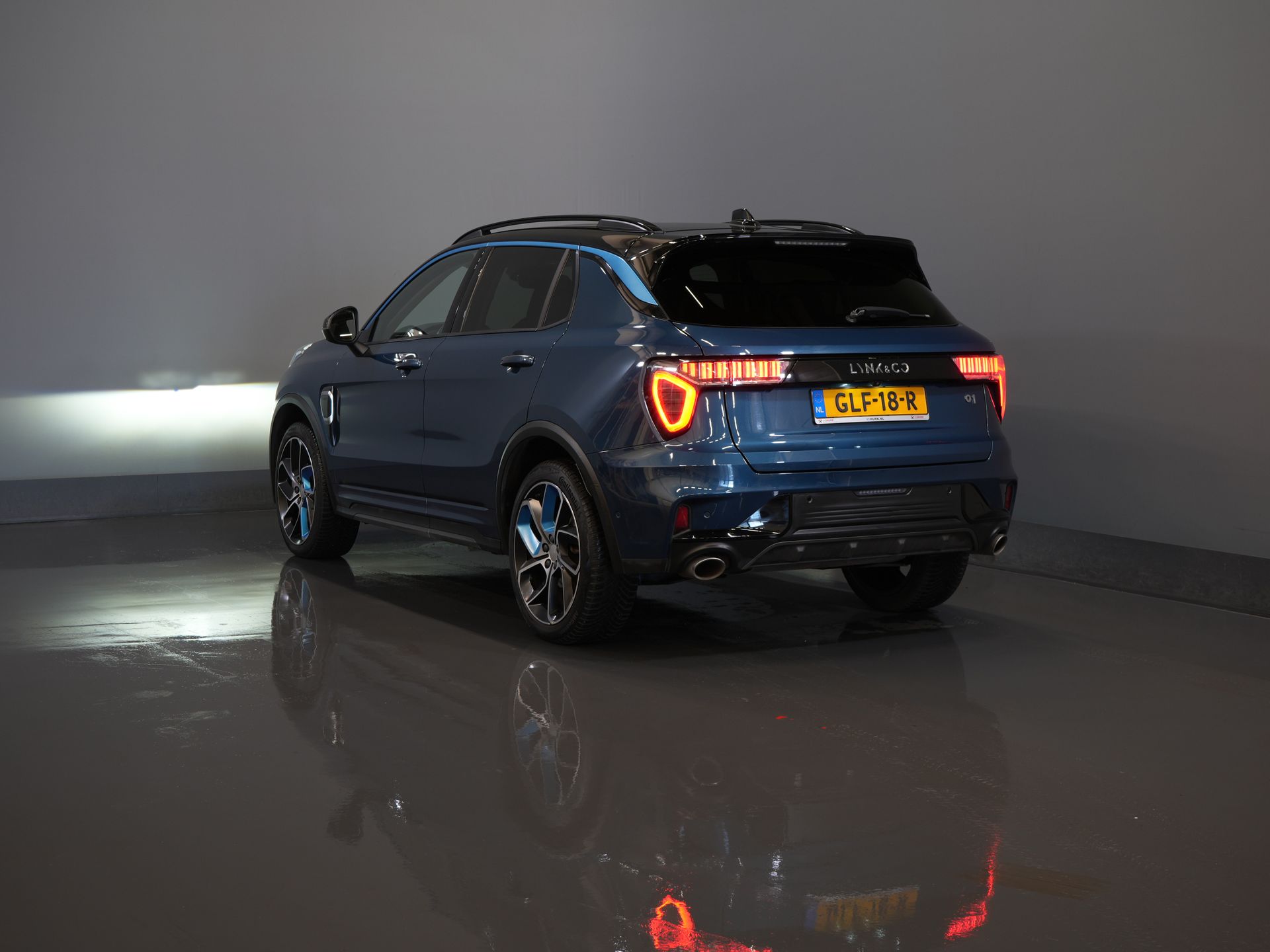 Lynk & Co 01 SUV Pano/ LED/ Adapt.Cruise/ Elektryczna klapa/ Mem.Stoel/ Keyless/ Carplay/ Navi/ Podgrzewane fotele/ Klimatyzacja/ 20'' LMV