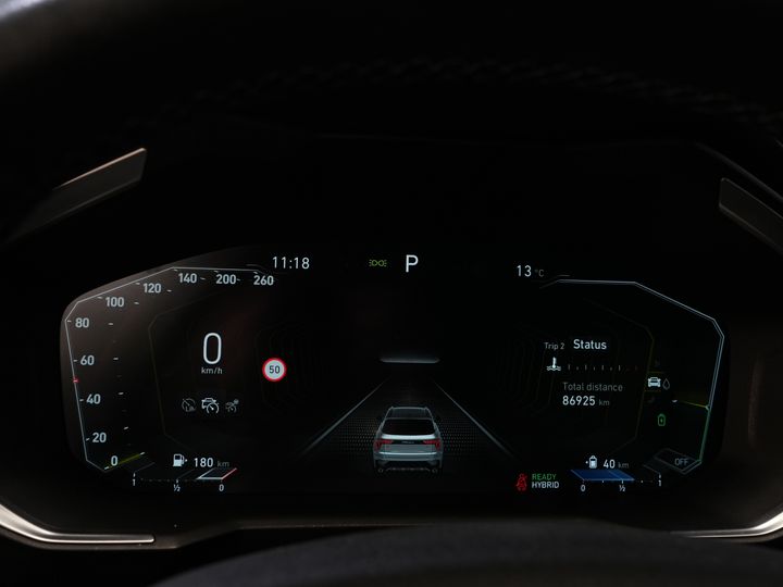 Lynk & Co 01 SUV Pano/ LED/ Adapt.Cruise/ Elektryczna klapa/ Mem.Stoel/ Keyless/ Carplay/ Navi/ Podgrzewane fotele/ Klimatyzacja/ 20'' LMV