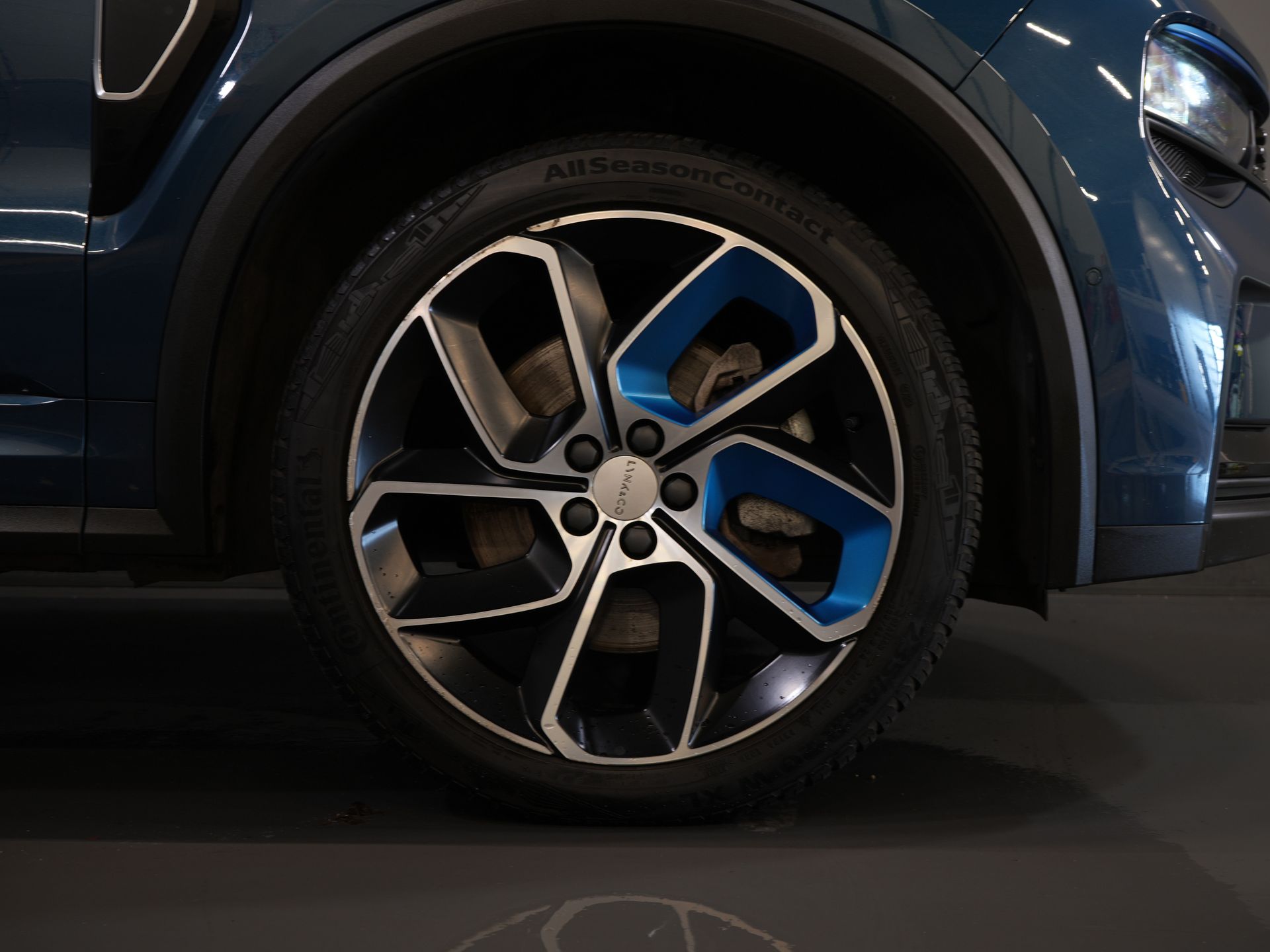 Lynk & Co 01 SUV Pano/ LED/ Adapt.Cruise/ Elektryczna klapa/ Mem.Stoel/ Keyless/ Carplay/ Navi/ Podgrzewane fotele/ Klimatyzacja/ 20'' LMV