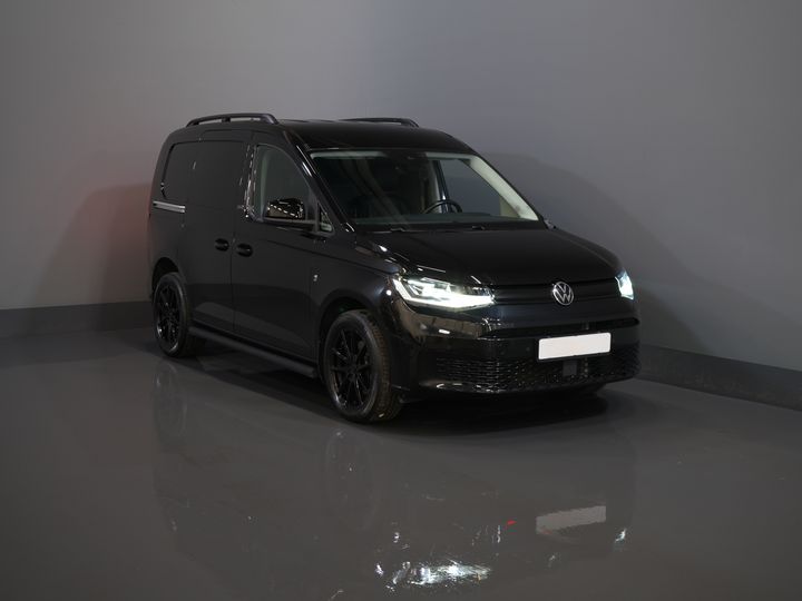 Volkswagen Caddy Cargo Van 2.0 TDI 125 KM DSG Aut. BPM GRATIS! Black Edition/ LED/ Virtual Cockpit/ Skóra/ Adapt. Cruise/ Carplay/ Seatverw./ Kamera