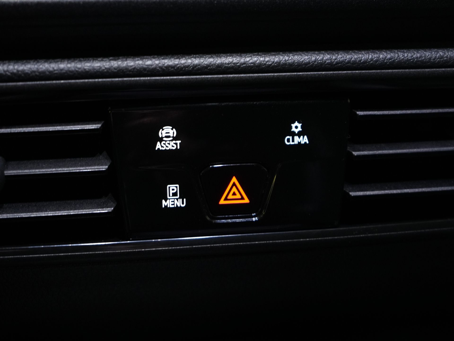 Volkswagen Caddy Cargo Bestelbus 2.0 TDI 125 pk DSG Aut. BPM VRIJ! Black Edition/ LED/ Virtual Cockpit/ Leder/ Adapt. Cruise/ Carplay/ Stoelverw./ Camera