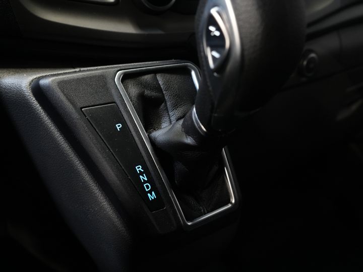 Ford Transit Custom Bestelbus 2.0 TDCI 130 pk Aut. L2 Carplay/ Airco/ Cruise/ Camera/ PDC V+A/ DAB