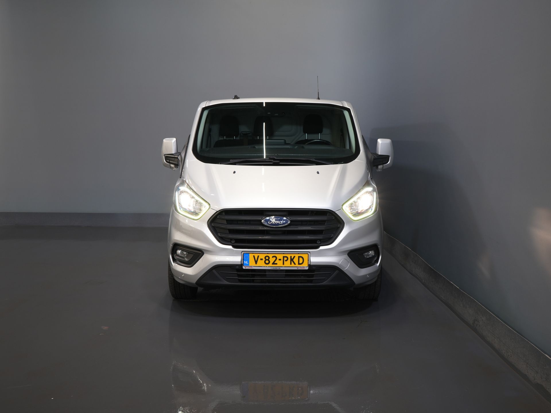 Ford Transit Custom Van 2.0 TDCI 130 hp Aut. L2 Carplay/ Airco/ Cruise/ Kamera/ PDC V+A/ DAB