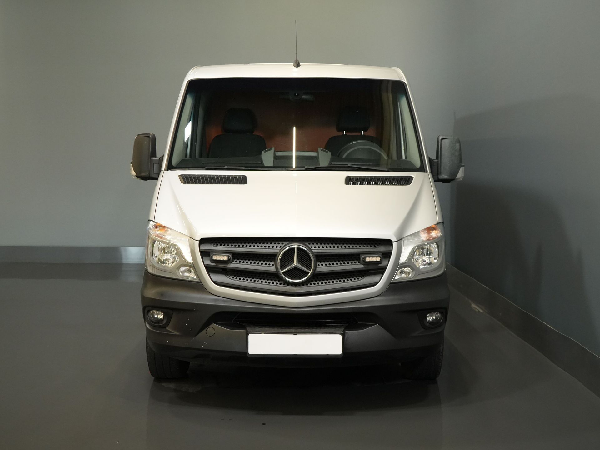 Mercedes-Benz Sprinter Van 319 3.0 V6 EURO6 L2 EXPORT ONLY 3.5t Trekverm./ Gev.Stoel/ Stoelverw./ Camera/ Cruise/ Navi/ Airco/ Towing hook