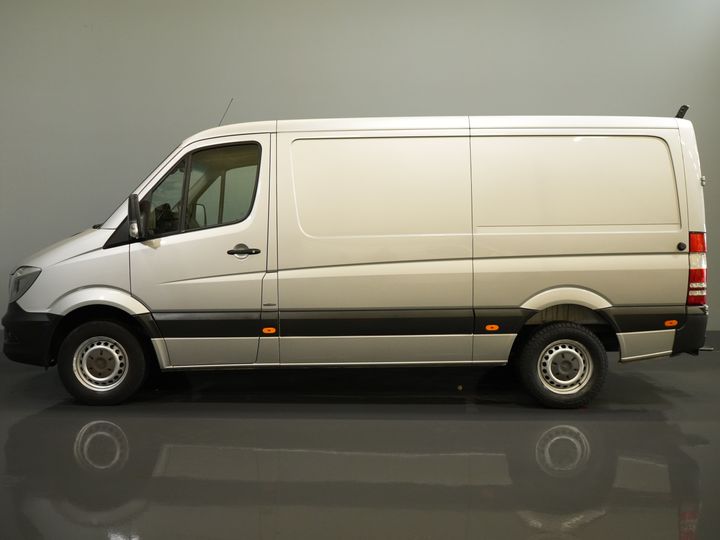 Mercedes-Benz Sprinter Van 319 3.0 V6 EURO6 L2 EXPORT ONLY 3.5t Trekverm./ Gev.Stoel/ Stoelverw./ Camera/ Cruise/ Navi/ Airco/ Towing hook