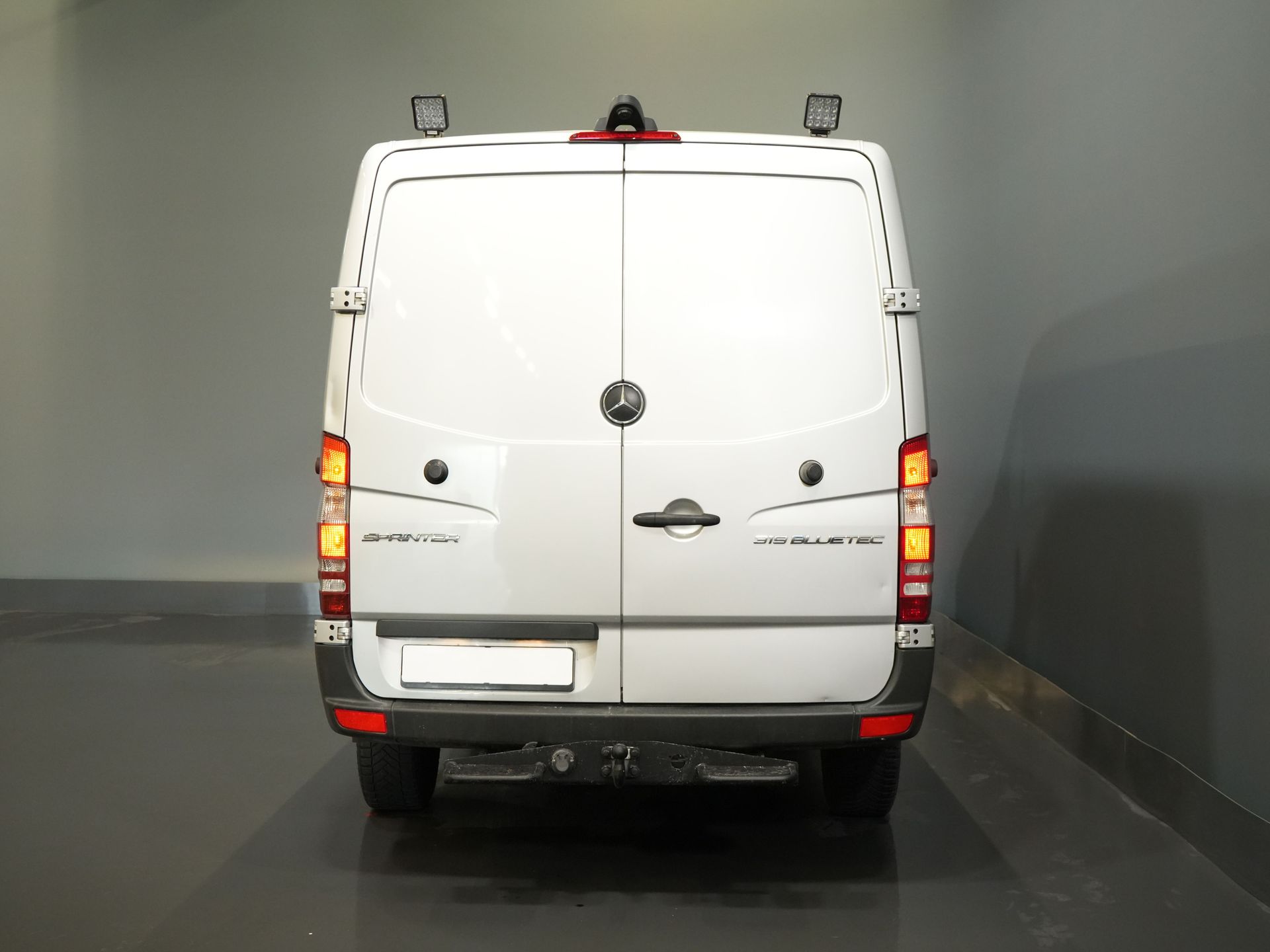 Mercedes-Benz Sprinter Van 319 3.0 V6 EURO6 L2 EXPORT ONLY 3.5t Trekverm./ Gev.Stoel/ Stoelverw./ Camera/ Cruise/ Navi/ Airco/ Towing hook