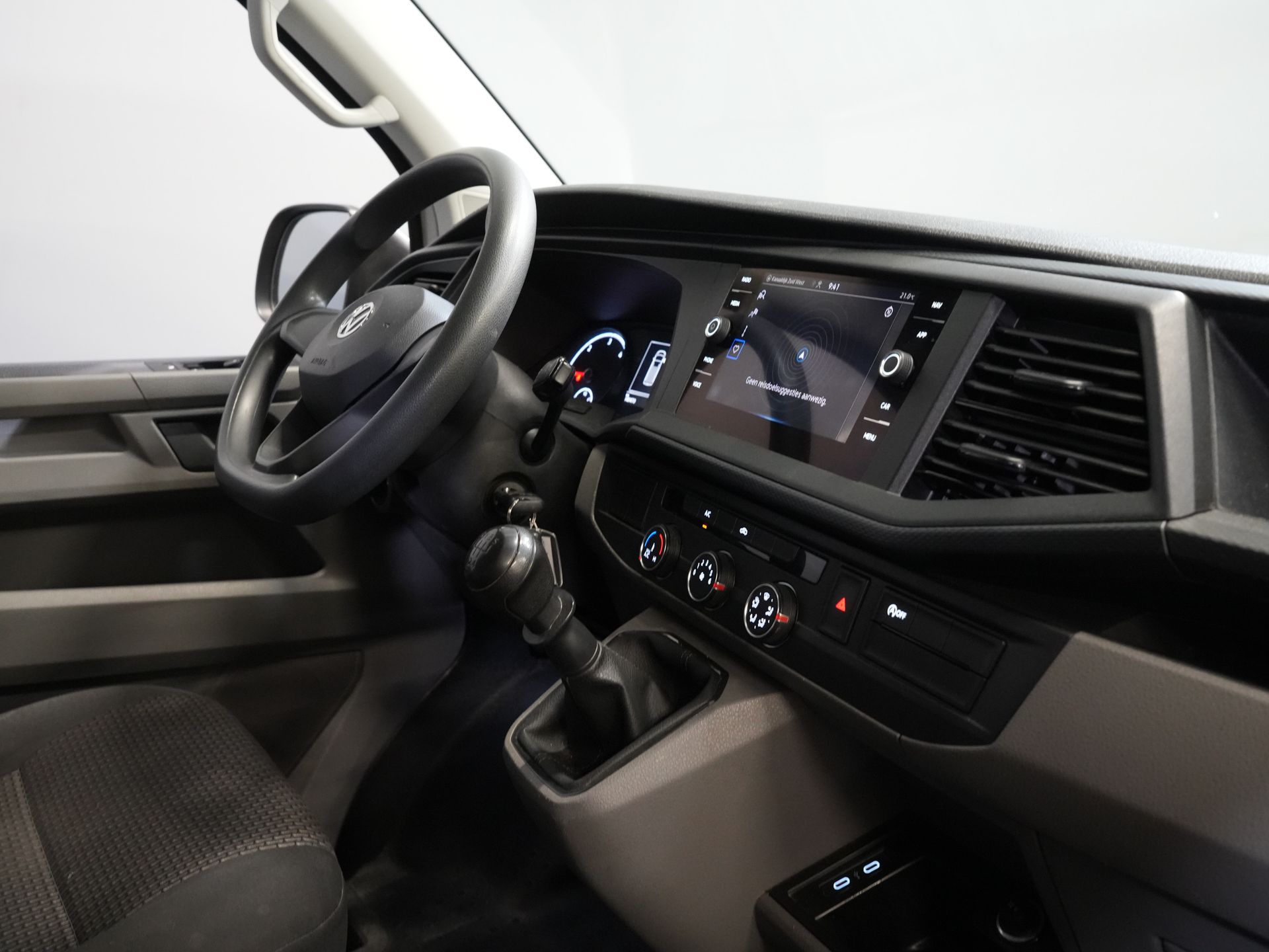 Volkswagen Transporter Van 2.0 TDI L2 BPM БЕЗКОШТОВНО! NL Car/ Carplay/ Cruise/ Airco/ Navi/ PDC