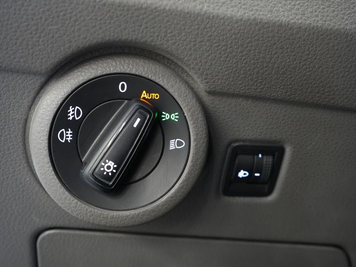 Volkswagen Transporter Van 2.0 TDI L2 BPM БЕЗКОШТОВНО! NL Car/ Carplay/ Cruise/ Airco/ Navi/ PDC