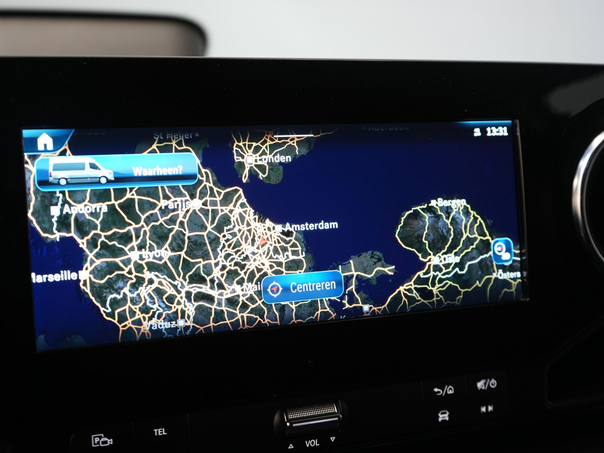 Mercedes-Benz Sprinter Bestelbus 317 CDI Aut. L2H2 3.5t Trekverm./ LED/ Gev.Stoel/ 270 Gr.Deuren/ Stoelverw./ Navi/ Camera/ PDC/ Cruise/ Airco