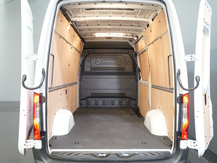 Mercedes-Benz Sprinter Bestelbus 317 CDI Aut. L2H2 3.5t Trekverm./ LED/ Gev.Stoel/ 270 Gr.Deuren/ Stoelverw./ Navi/ Camera/ PDC/ Cruise/ Airco