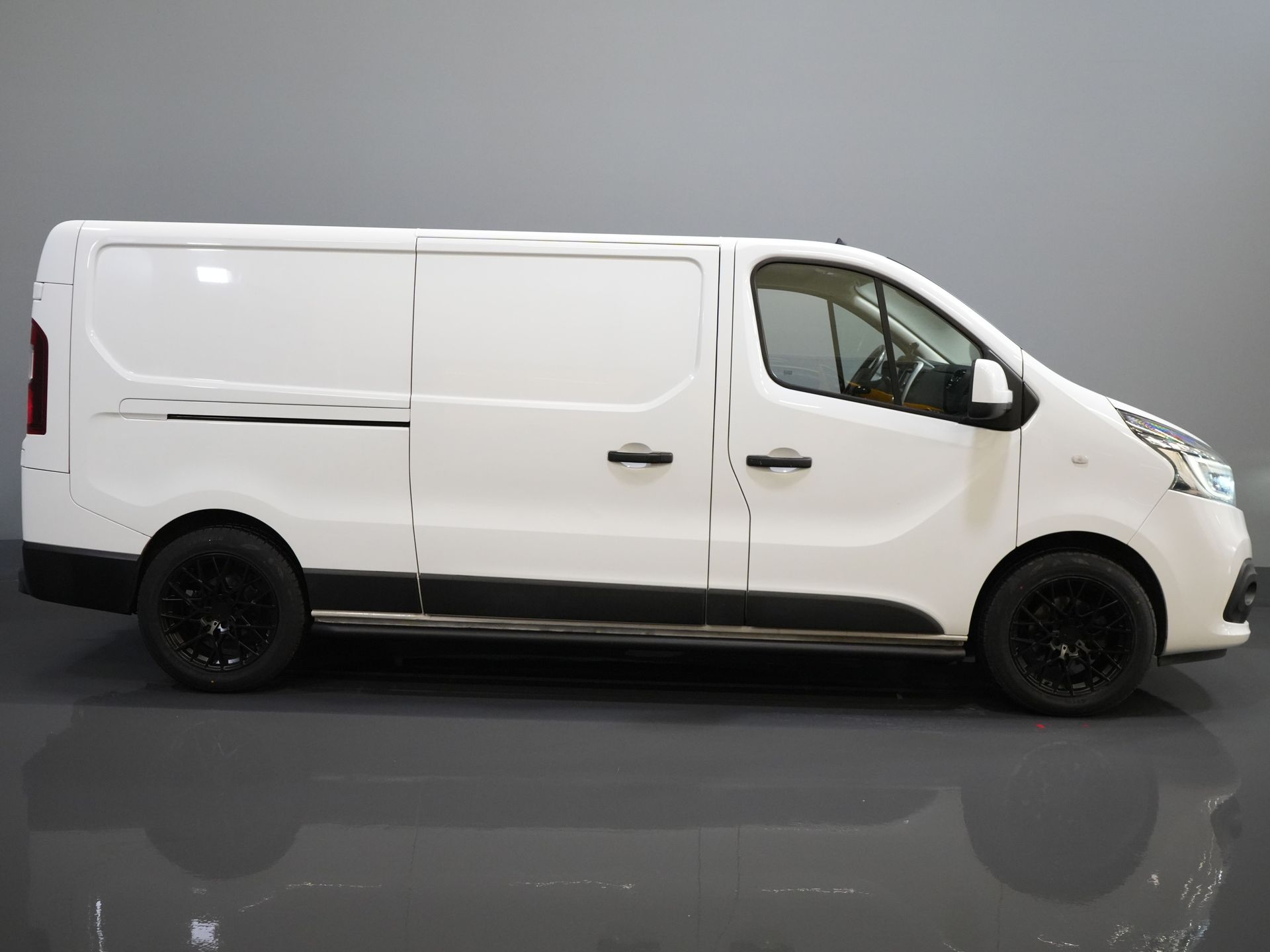 Renault Trafic Van 2.0 dCi 145 cv Aut. L2 LED/ 18