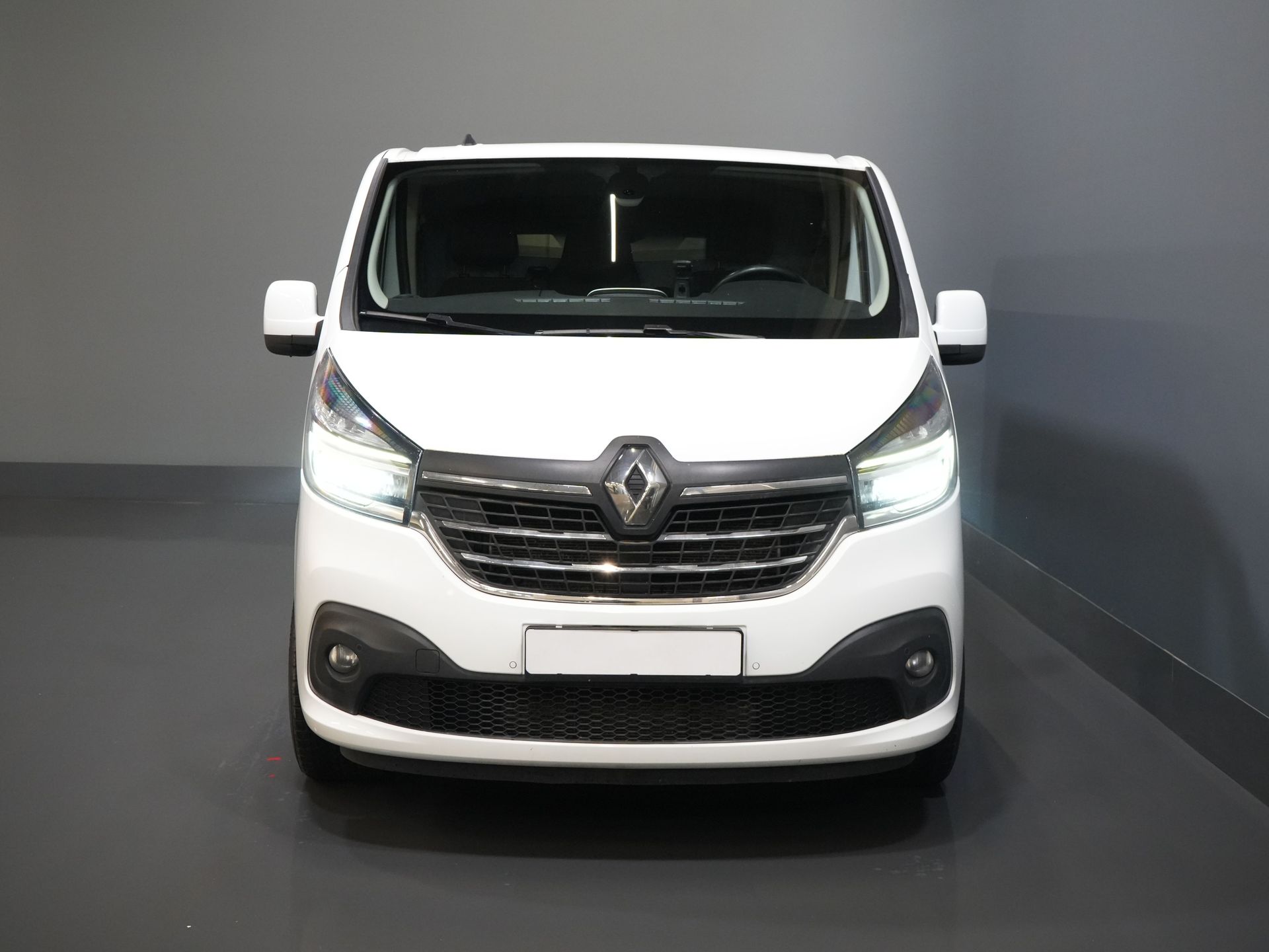 Renault Trafic Van 2.0 dCi 145 cv Aut. L2 LED/ 18