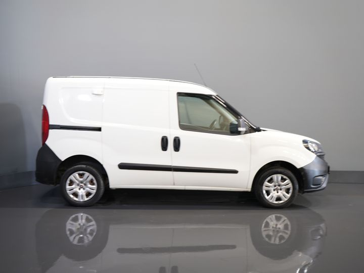 Fiat Dobló Cargo Bestelbus 1.3 MJ BPM VRIJ! 7x Voorraad NL Auto/ Airco/ Bluetooth/ Betimmering