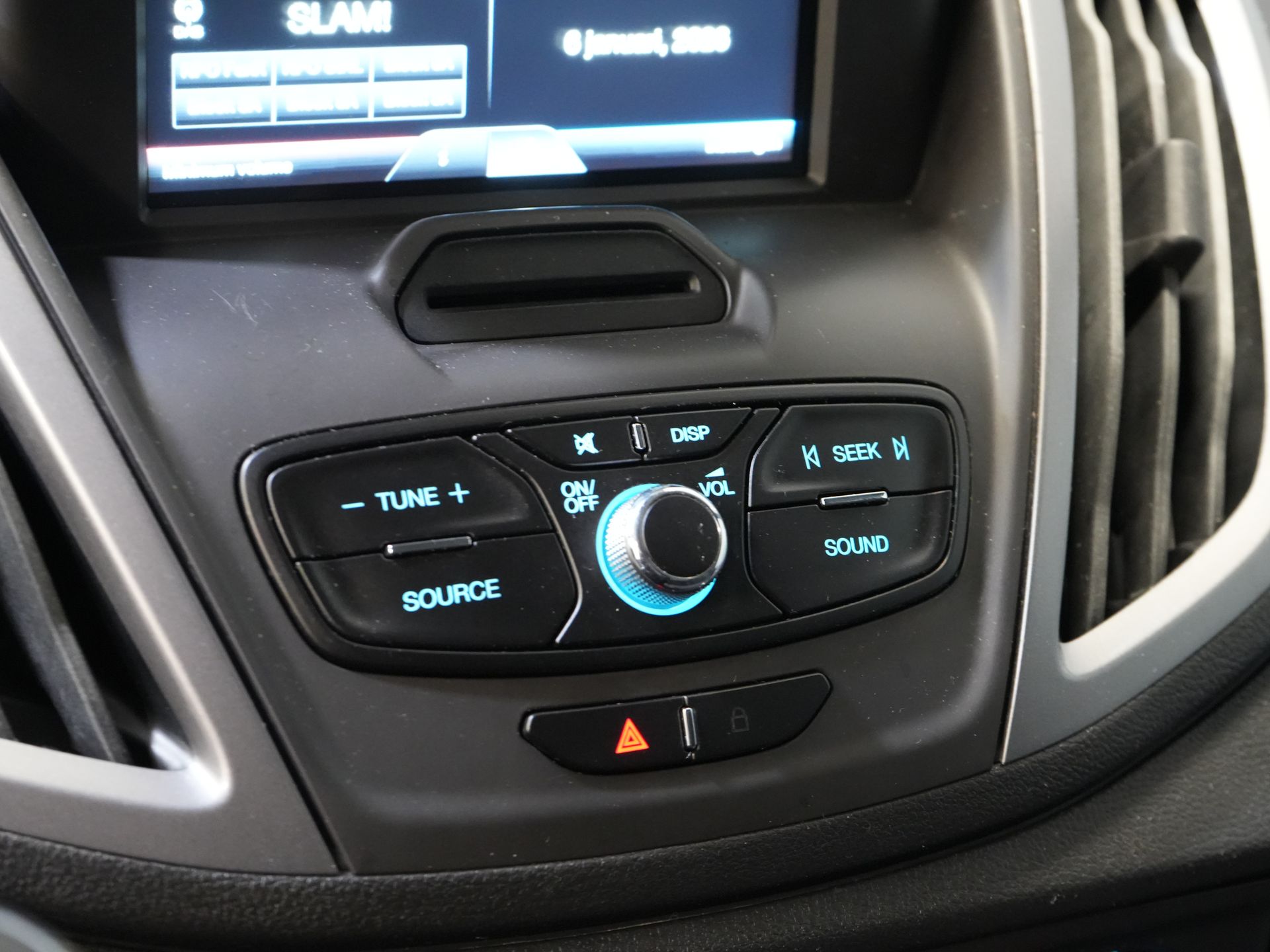 Ford Transit Bestelbus 2.0 TDCI 130 pk L2H2 Trend NL Auto/ 2xSchuifdeur/ Imperaal + Ladder/ Inrichting/ Cruise/ Camera/ Trekhaak/ PDC/ Airco