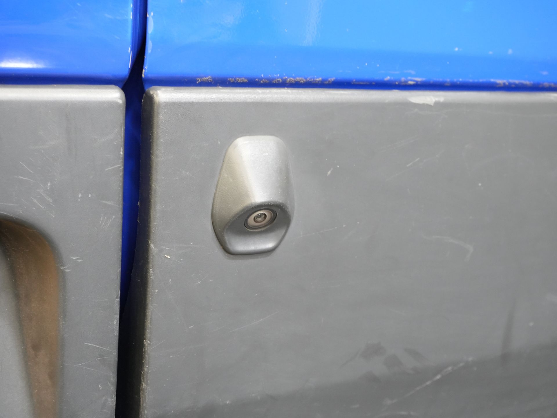 Ford Transit Bestelbus 2.0 TDCI 130 pk L2H2 Trend NL Auto/ 2xSchuifdeur/ Imperaal + Ladder/ Inrichting/ Cruise/ Camera/ Trekhaak/ PDC/ Airco