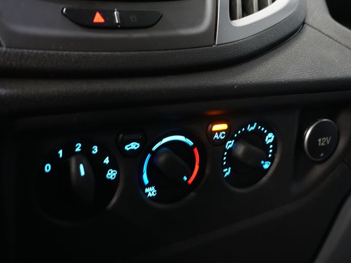 Ford Transit Bestelbus 2.0 TDCI 130 pk L2H2 Trend NL Auto/ 2xSchuifdeur/ Imperaal + Ladder/ Inrichting/ Cruise/ Camera/ Trekhaak/ PDC/ Airco