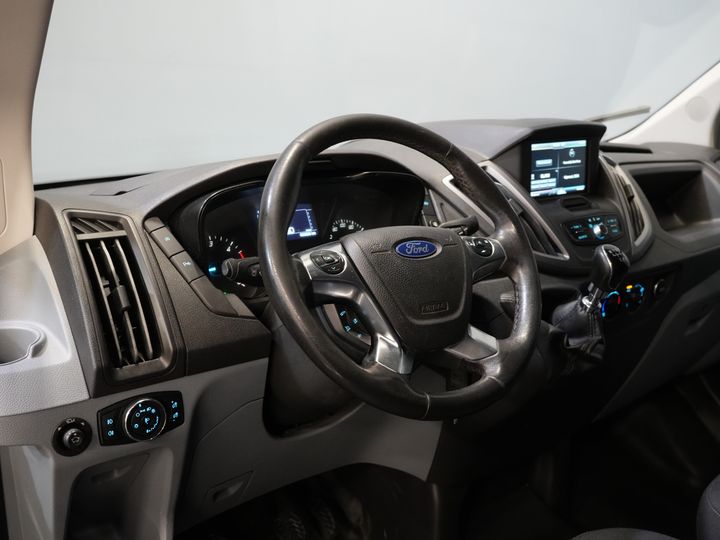 Ford Transit Bestelbus 2.0 TDCI 130 pk L2H2 Trend NL Auto/ 2xSchuifdeur/ Imperaal + Ladder/ Inrichting/ Cruise/ Camera/ Trekhaak/ PDC/ Airco