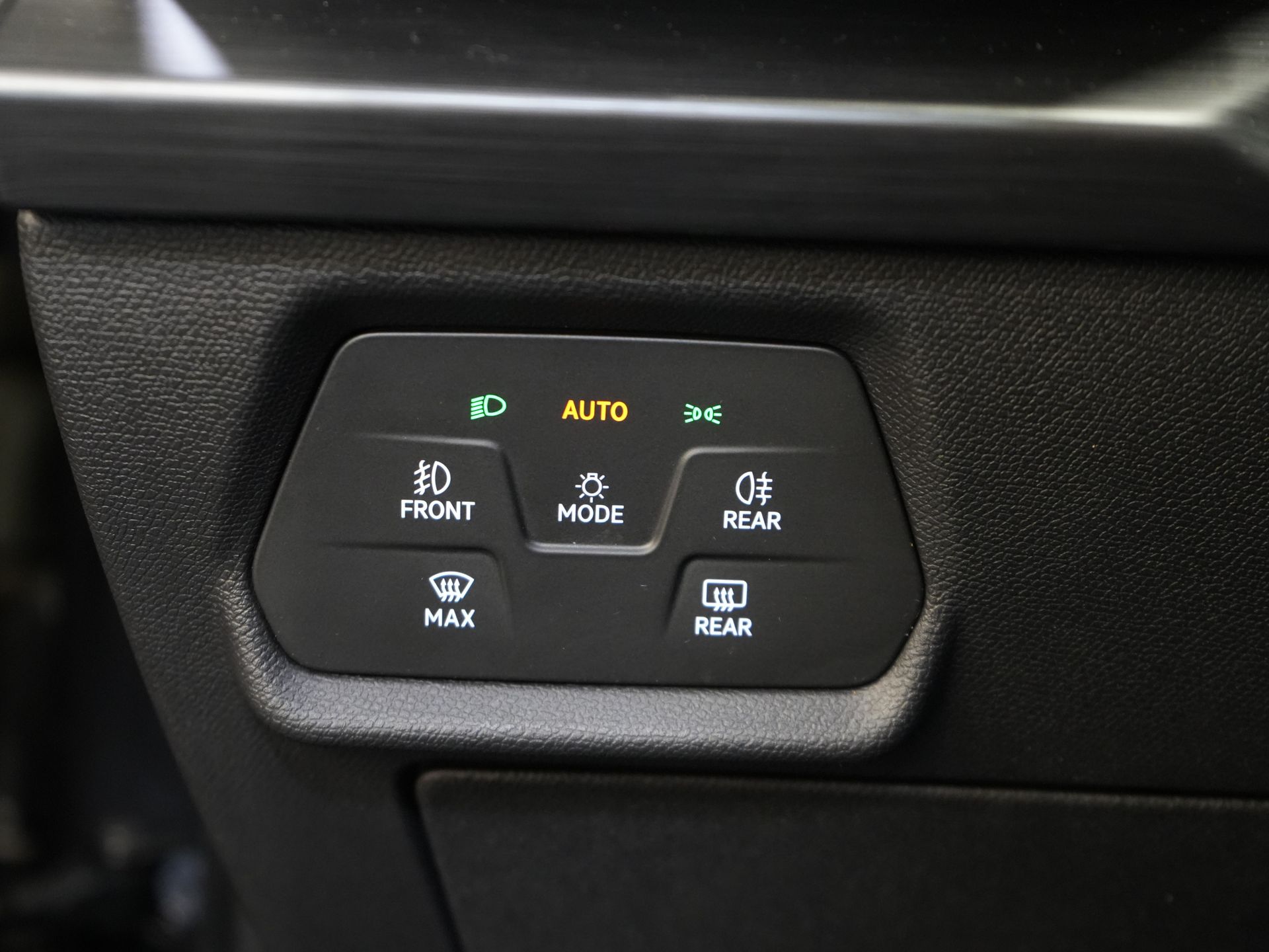 CUPRA Formentor SUV 1.4 e-Hybrid VZ 245 CV Performance LED Matrix/ Pano/ Adapt.Cruise/ Gancio di traino elettrico/ Memoria/ 19'' LMV/ Carplay