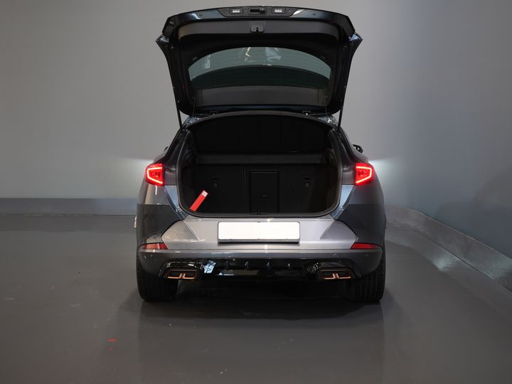 CUPRA Formentor SUV 1.4 e-Hybrid VZ 245 CV Performance LED Matrix/ Pano/ Adapt.Cruise/ Gancio di traino elettrico/ Memoria/ 19'' LMV/ Carplay