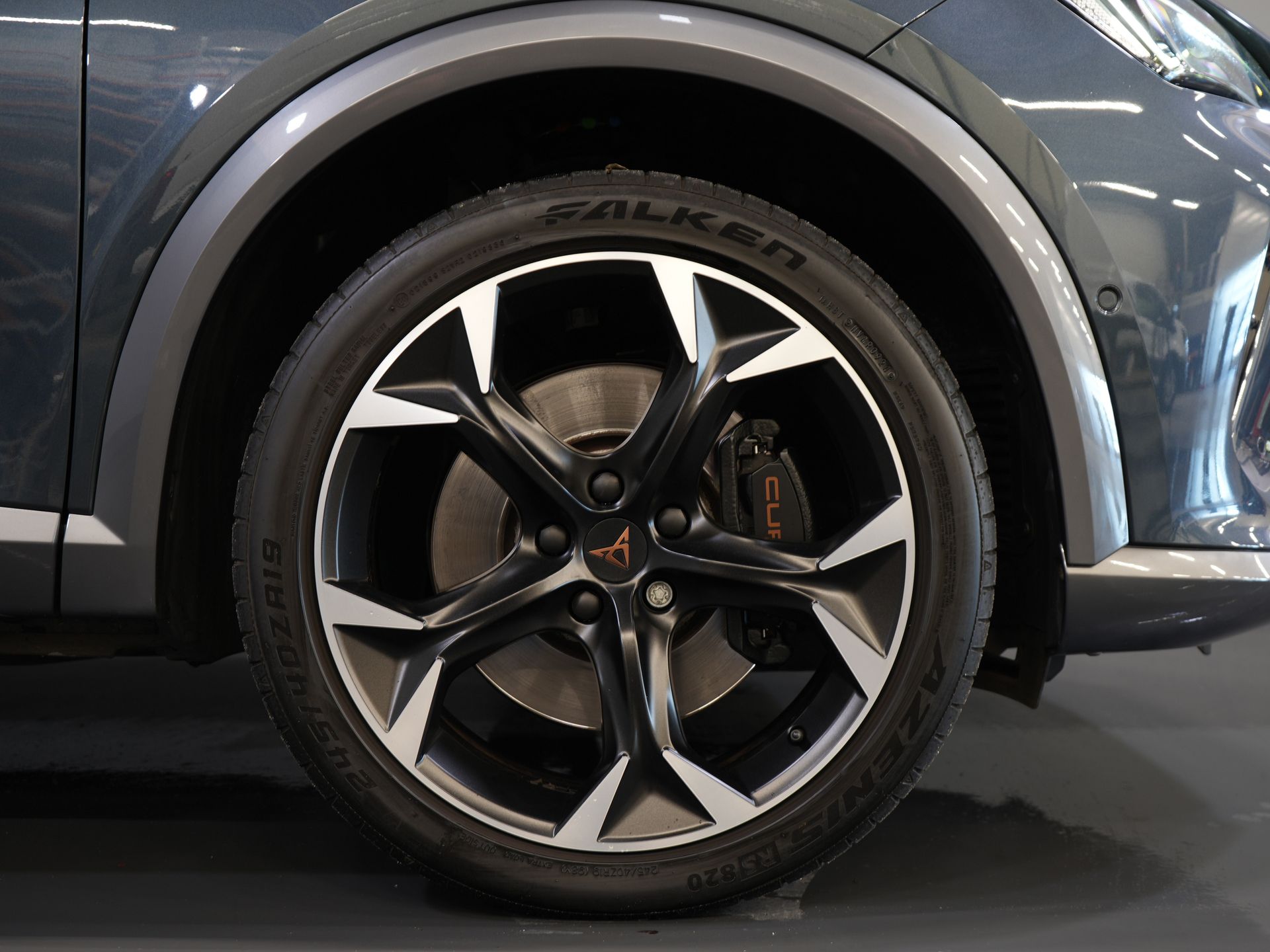 CUPRA Formentor SUV 1.4 e-Hybrid VZ 245 CV Performance LED Matrix/ Pano/ Adapt.Cruise/ Gancio di traino elettrico/ Memoria/ 19'' LMV/ Carplay