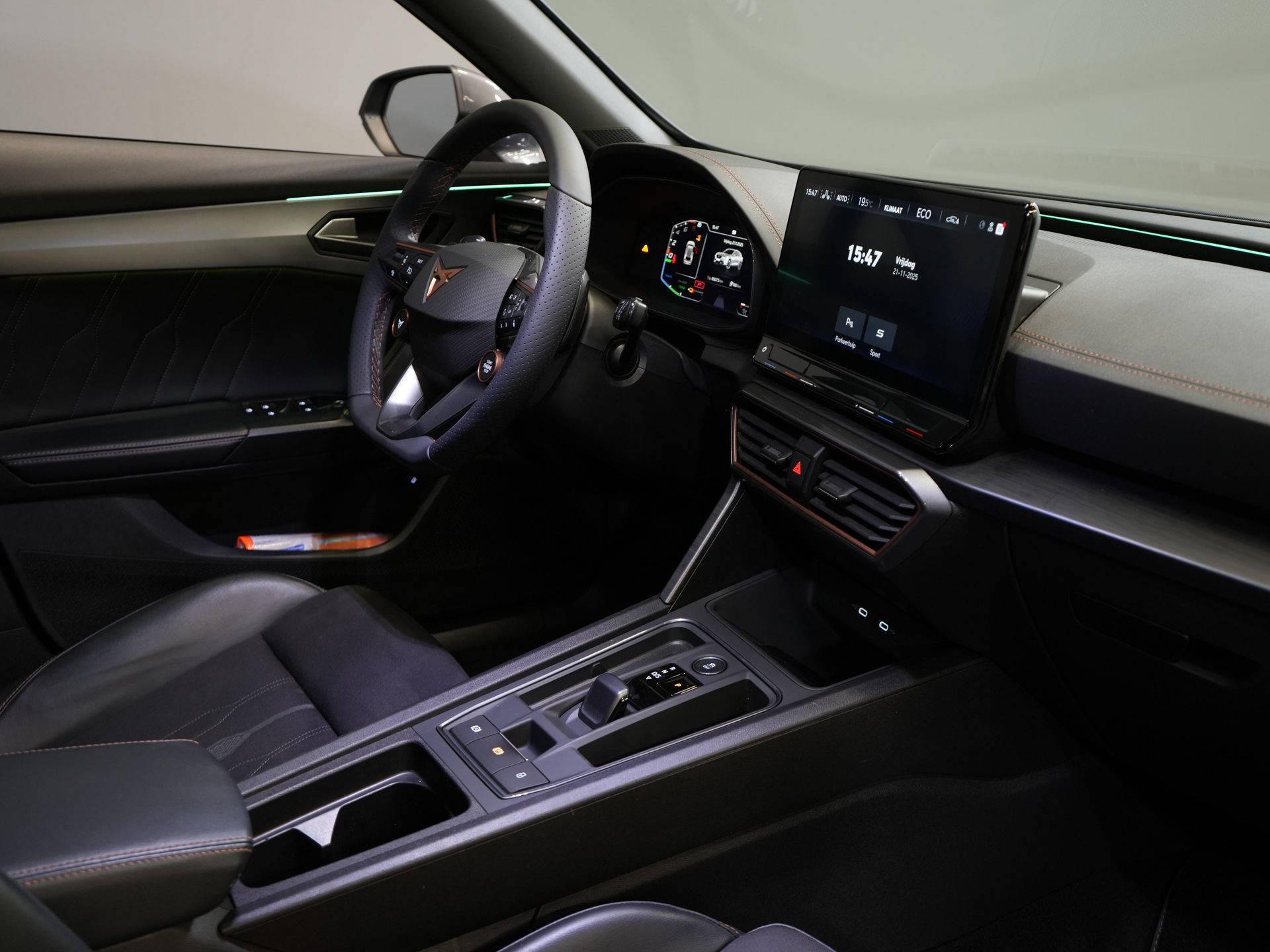 CUPRA Formentor SUV 1.4 e-Hybrid VZ 245 CV Performance LED Matrix/ Pano/ Adapt.Cruise/ Gancio di traino elettrico/ Memoria/ 19'' LMV/ Carplay